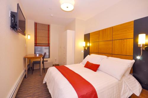 Habitación Deluxe - 1 cama grande del hotel Five44. Foto 2