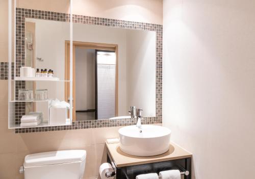 Habitación con 2 camas grandes del hotel Hyatt Herald Square New York. Foto 4