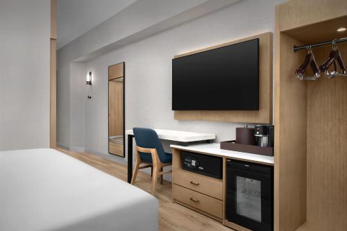 Habitación con cama extragrande - Planta superior del hotel Hyatt Herald Square New York. Foto 5