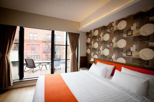 Ático con balcón - 1 cama extragrande del hotel NobleDEN. Foto 3
