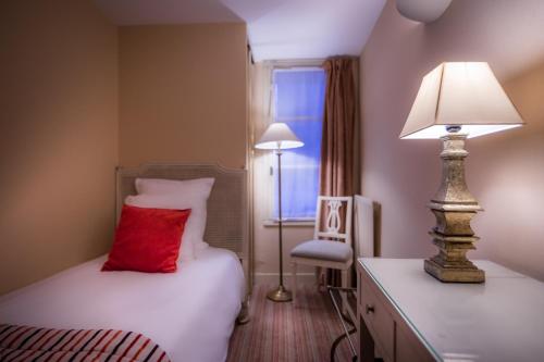 Habitación Individual del hotel Champerret Héliopolis. Foto 4