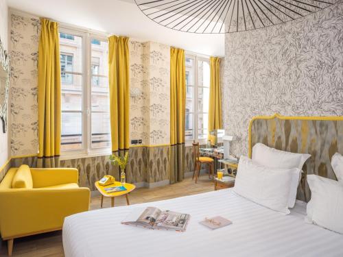Suite Junior Neo Retro del hotel Crayon Rouge
