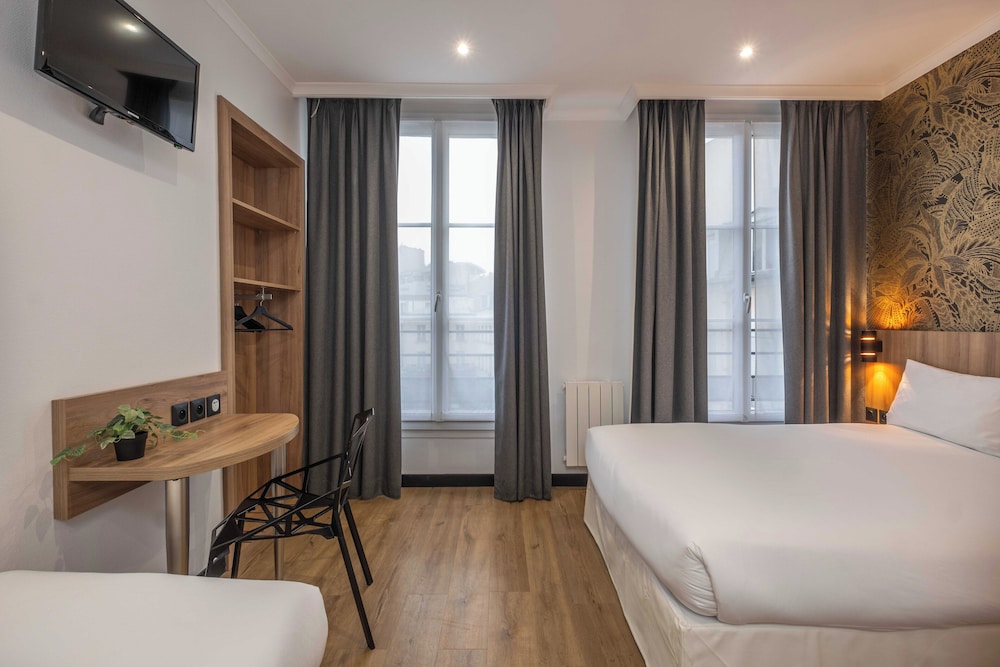 Habitación cuádruple del hotel Daval. Foto 2