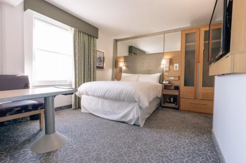 Habitación Estándar - Cama extragrande del hotel Club Quarters Covent Garden Holborn