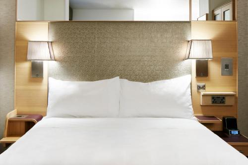 Habitación Estándar - Adaptada para personas con movilidad reducida del hotel Club Quarters Covent Garden Holborn. Foto 3