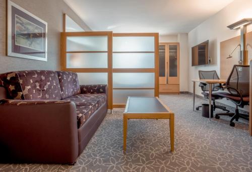 Suite de 1 dormitorio con cocina americana del hotel Club Quarters Covent Garden Holborn. Foto 1