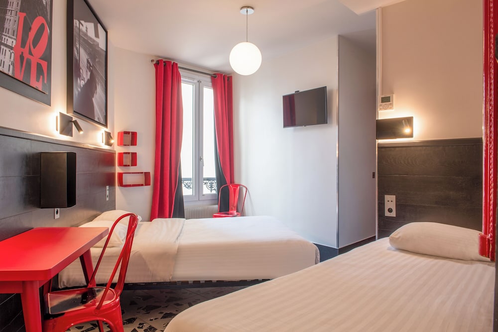 Habitación Triple del hotel De Roubaix. Foto 2