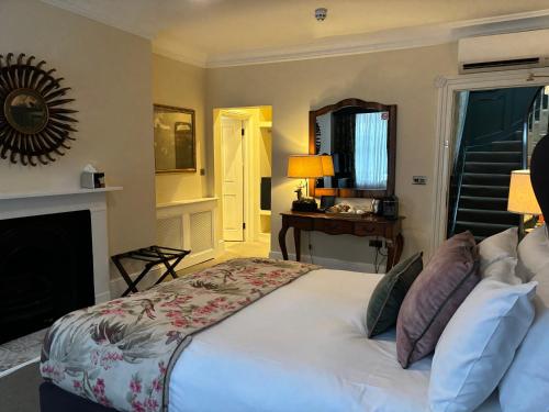 Habitación Doble del hotel The Clerk and Well Pub and Rooms. Foto 1