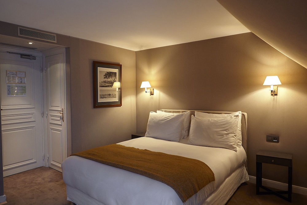 Habitación doble superior con balcón del hotel Du Danube Saint Germain. Foto 1