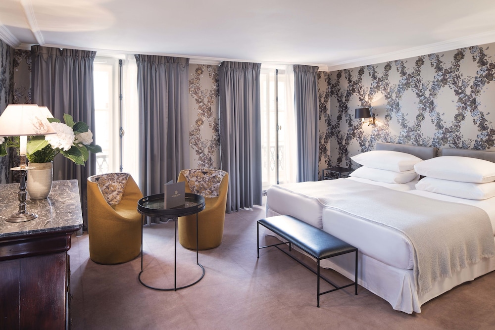 Habitación doble Prestige con vistas a la ciudad del hotel Du Danube Saint Germain. Foto 1