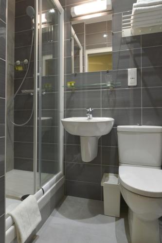 Habitación Doble del hotel Du Quai de Seine. Foto 9