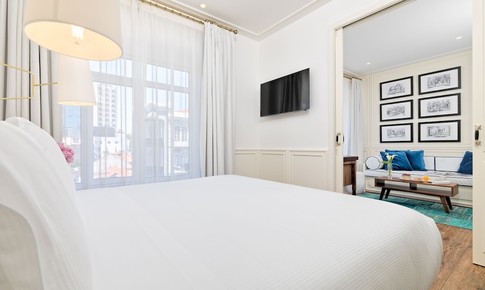 Suite del hotel H10 Duque De Loulé