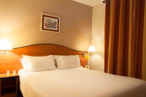 Habitación Doble Económica del hotel Eden Montmartre