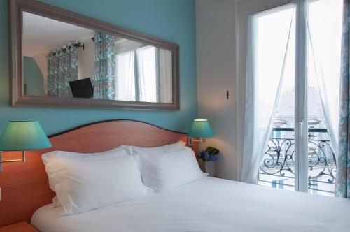 Habitación Doble Superior del hotel Eden Montmartre. Foto 15