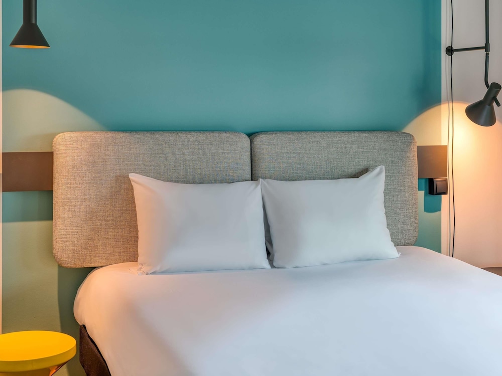 Habitación estándar doble, 1 cama de matrimonio del hotel ibis Berlin Kurfürstendamm. Foto 9