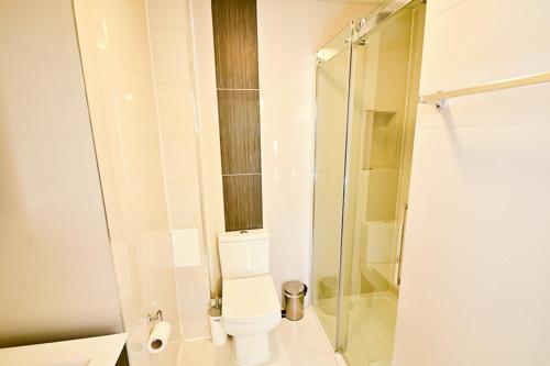 Habitación cuádruple del hotel Kings Cross Inn. Foto 4