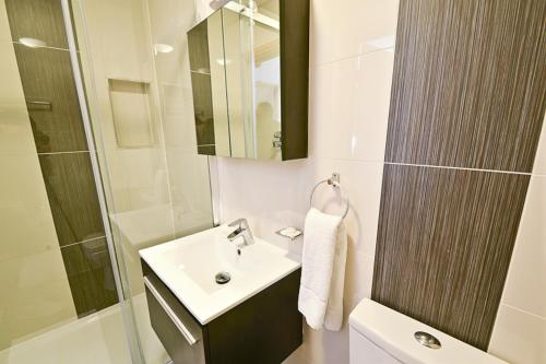Habitación Familiar del hotel Kings Cross Inn. Foto 3