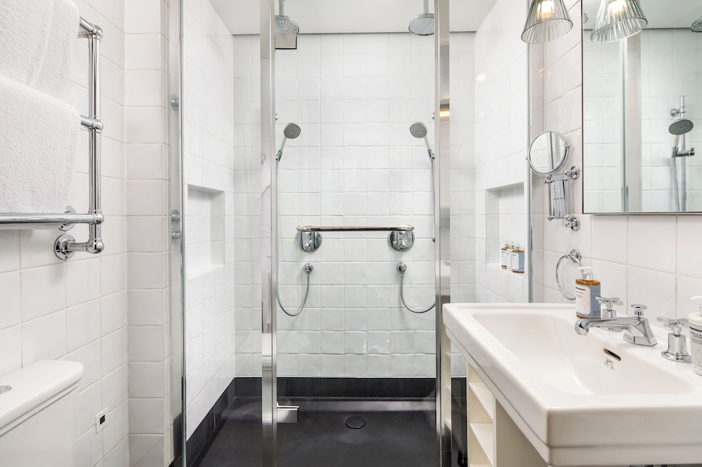 Edwardian, Guest Room, Queen, High Floor del hotel Great Northern , A Tribute Portfolio , London. Foto 5