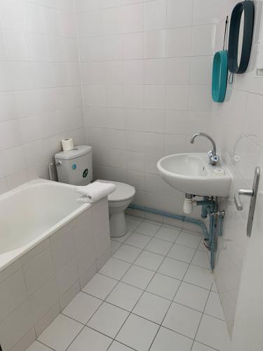 Habitación Doble Estándar del hotel Eiffel Xv. Foto 4