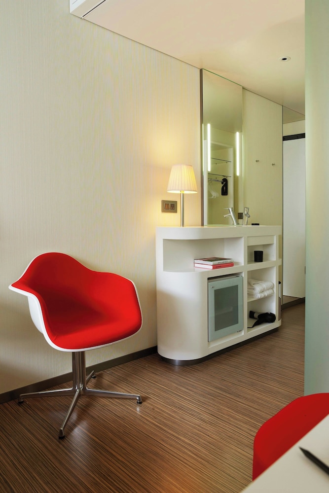 Habitación, 1 cama de matrimonio grande del hotel Citizenm London Bankside. Foto 5