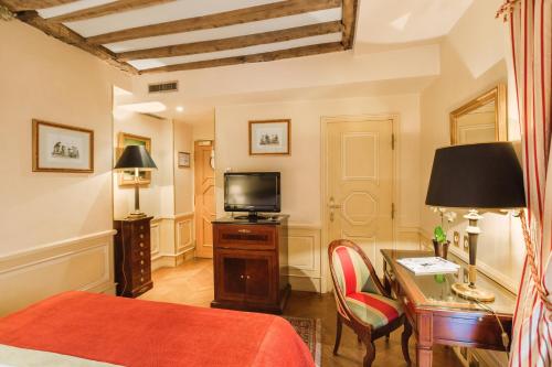 Habitación Doble con terraza del hotel Luxembourg Parc. Foto 1