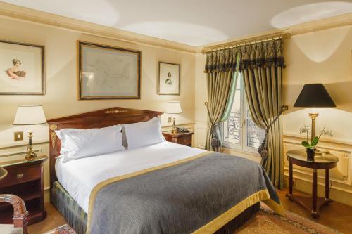 Habitación Doble Clásica del hotel Luxembourg Parc. Foto 2