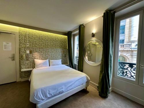 Habitación Doble Confort del hotel Nation Montmartre. Foto 1