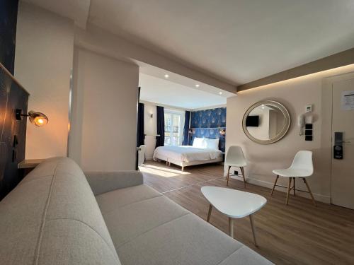 Habitación Prestige del hotel Nation Montmartre. Foto 4