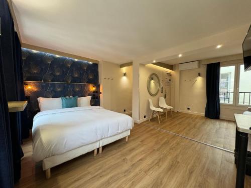 Habitación Prestige del hotel Nation Montmartre. Foto 11