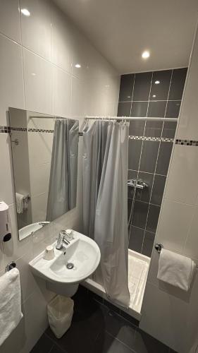 Habitación Doble del hotel Richmond. Foto 11
