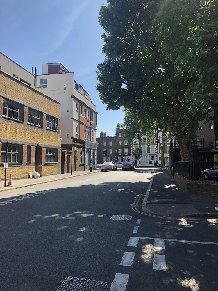 6 Bed Mixed Dormitory Room del hotel Publove @ The Steam Engine - Hostel. Foto 3