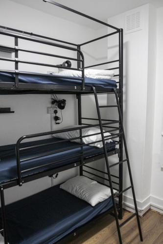 Habitación Doble Estándar - 2 camas del hotel London Waterloo 18-40 YEARS. Foto 10