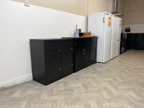 Cama Individual en habitación compartida de 3 camas del hotel London Waterloo 18-40 YEARS. Foto 11