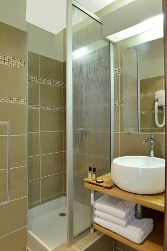 Habitación Individual Estándar del hotel Volney Opera. Foto 4