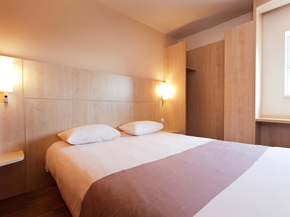 Habitación estándar, 1 cama doble del hotel Ibis Aulnay Paris Nord Expo. Foto 2