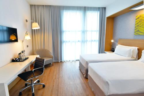 Habitación Doble adaptada para personas de movilidad reducida - 2 camas del hotel Hilton Garden Inn Milan North. Foto 3