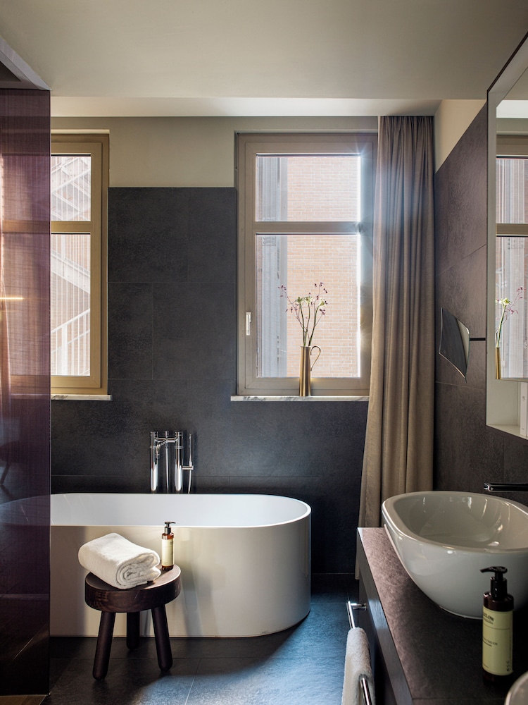 2 Bedrooms Beyond ME+ Suite con Terraza del hotel Me Milan - Il Duca. Foto 2