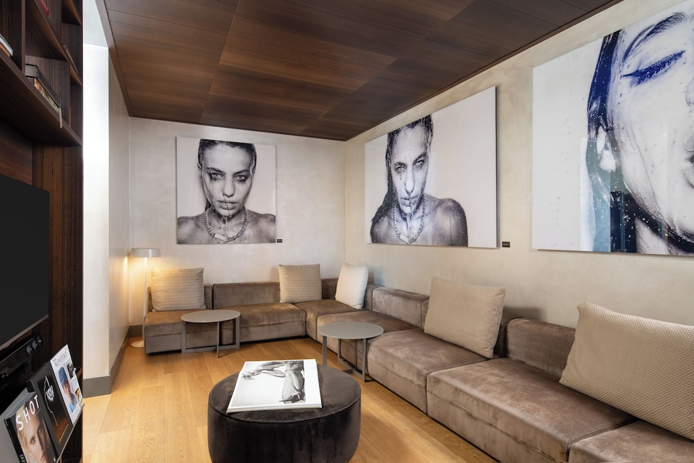 2 Bedrooms Beyond ME+ Suite con Terraza del hotel Me Milan - Il Duca. Foto 5