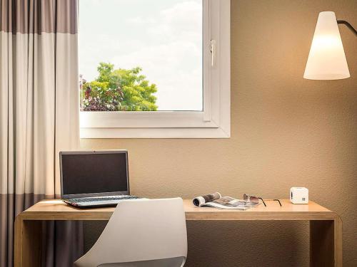 Habitación Doble Estándar del hotel Ibis Massy. Foto 1