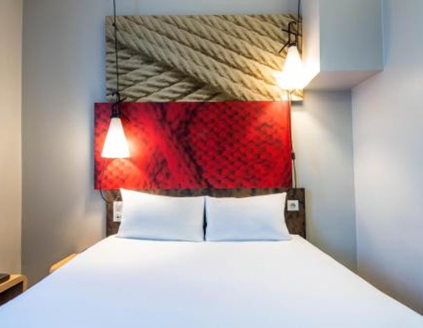 Habitación Doble Estándar del hotel Ibis Paris Avenue De La Republique. Foto 2