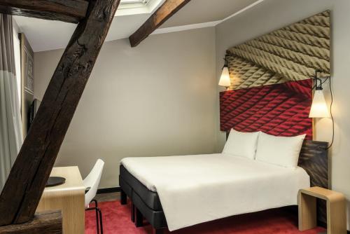 Habitación Doble Estándar del hotel Ibis Paris Avenue De La Republique. Foto 8