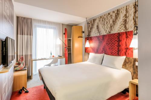Habitación Doble Estándar del hotel Ibis Paris Bastille Faubourg Saint Antoine 11ème. Foto 12