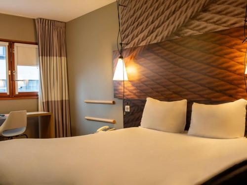 Habitación Doble Estándar - Adaptada para personas con discapacidad del hotel Ibis Paris Bercy Village 12ème. Foto 5