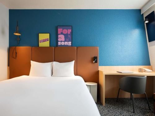 Habitación Doble Estándar del hotel Ibis Paris Gare De Lyon Ledru Rollin 12ème. Foto 2
