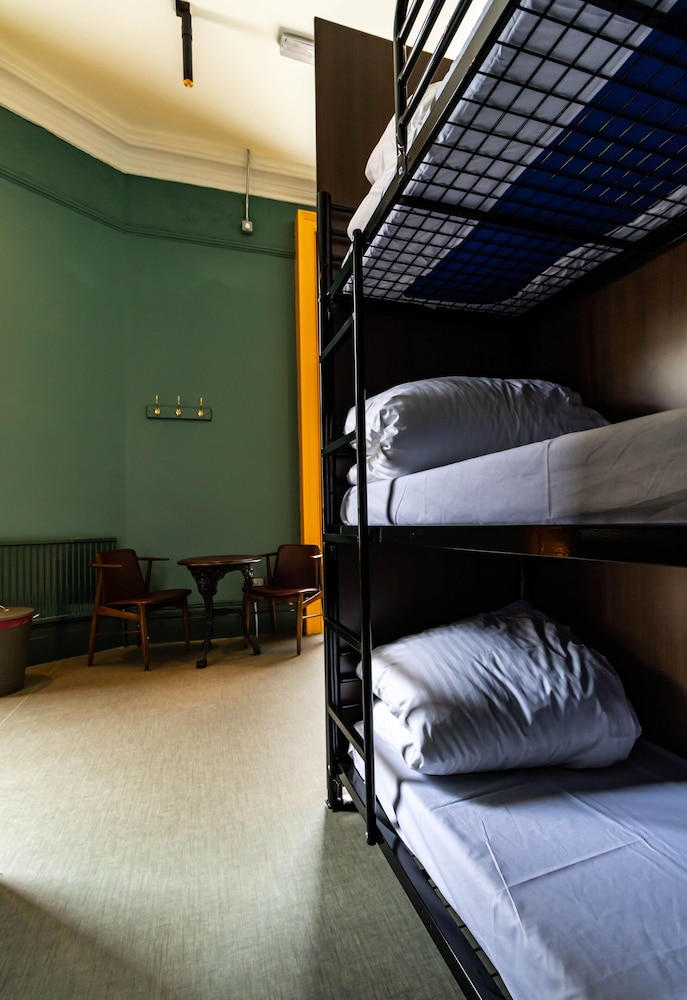 Habitación estándar (private 6 Bed Dorm) del hotel Publove The White Ferry, Victoria. Foto 2