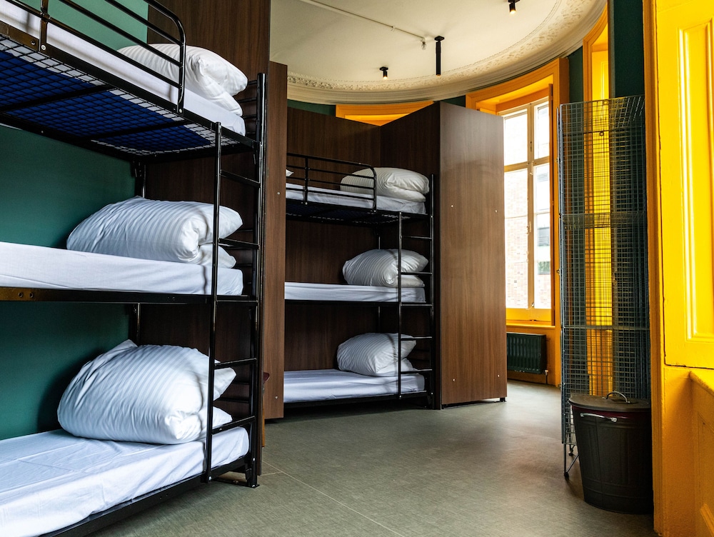 Dormitorio compartido estándar, dormitorio mixto (1 Bed in a 12 Bed Dorm) del hotel Publove The White Ferry, Victoria