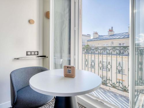 Habitación Doble Estándar del hotel Ibis Paris Père Lachaise. Foto 3