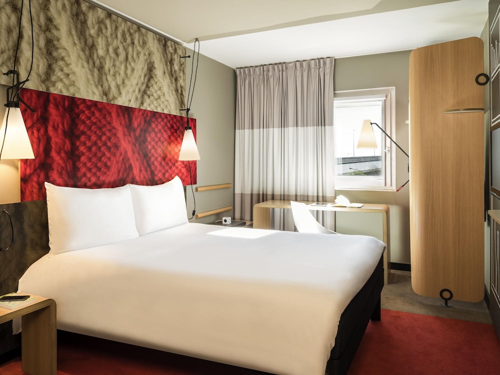 Habitación Standard con una cama doble del hotel Ibis Paris Saint-denis Stade Sud