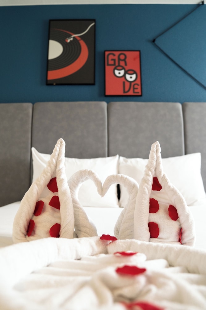 Habitación Standard con una cama doble del hotel Ibis Saint-denis Stade Ouest. Foto 3