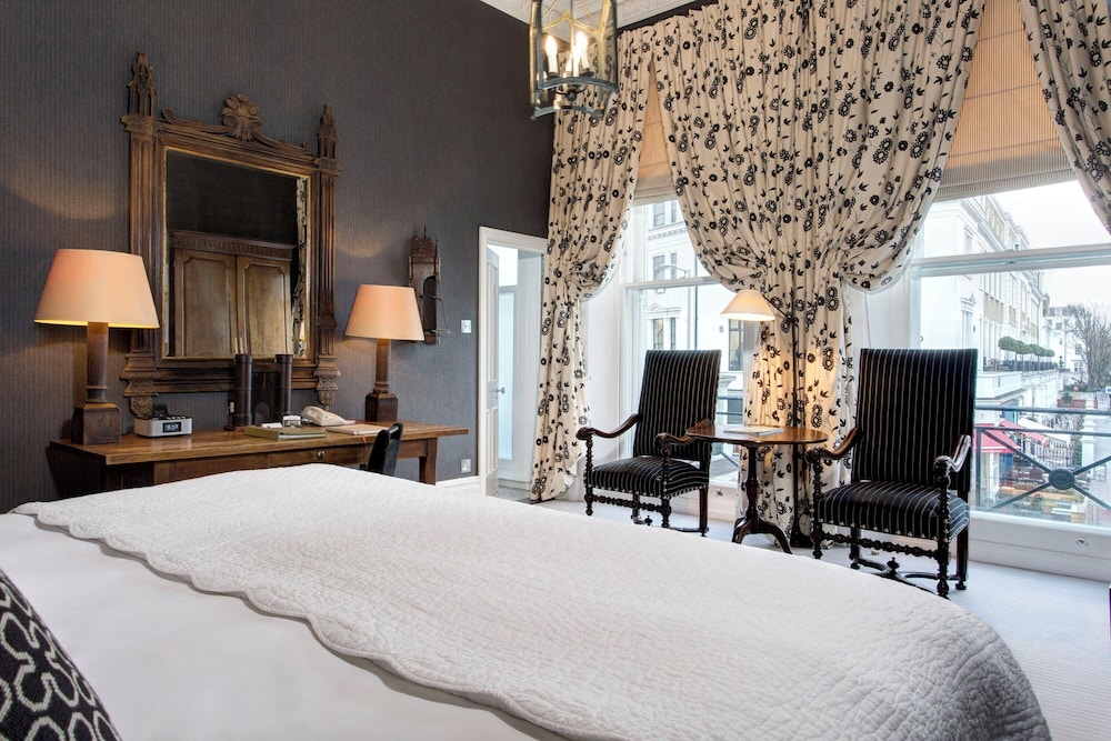 Suite junior del hotel The Pelham London - Starhotels Collezione